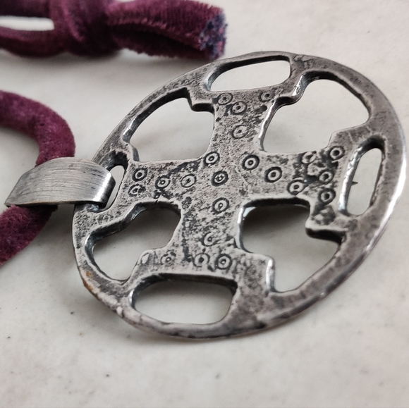 Metropolitan Museum of Art Maltese Cross Pin Pendant - Picture 11 of 15